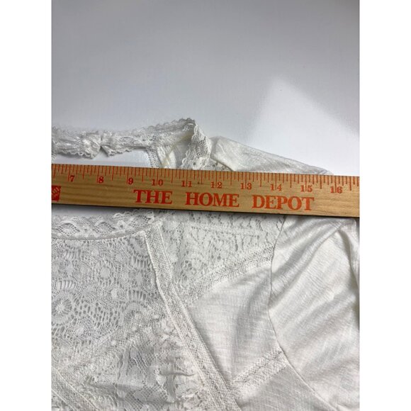 American Rag Poet Blouse White Lace Size XL Keyhole Back Stretch Tunic Boho - Picture 12 of 14